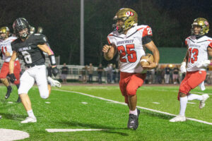 Daminn Cunningham scores four touchdowns at University crushes Buckhannon-Upshur 63-6